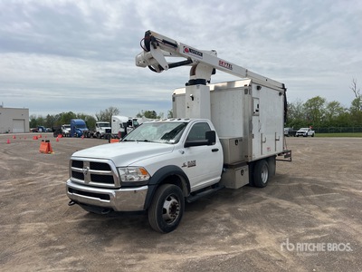 2018 UTEM UTLN41 36 ft on 2018 Ram 5500 4x4 Piattaforma Autocarrata