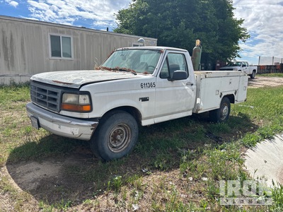 1997 Ford F-250 4x2 Utility Truck (Inoperable)