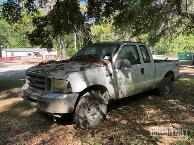 2004 Ford F-250 XLT 4x4 Extended Cab Pickup (Inoperable)