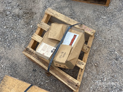 Quantity of Comer Industries Inc Taper Roller Bearings (Unused)