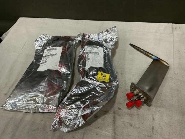 (3) Boeing 901-305-123-101 Pitot-Dual Static Tubes