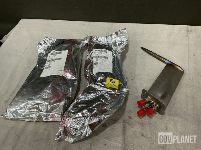 (3) Boeing 901-305-123-101 Pitot-Dual Static Tubes