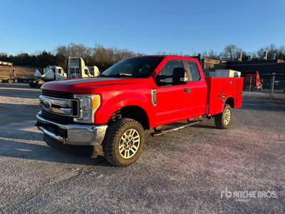2017 Ford F-250 4x4 Extended Cab Ciężarówka użytkowa