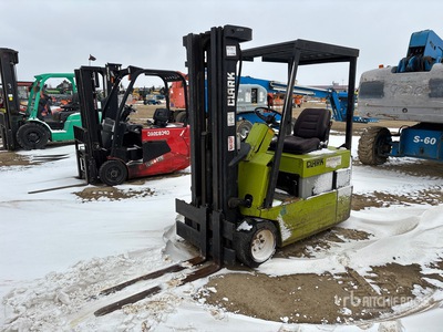 1987 Clark TM20 3200 lb Carretilla Elevadora Eléctrica