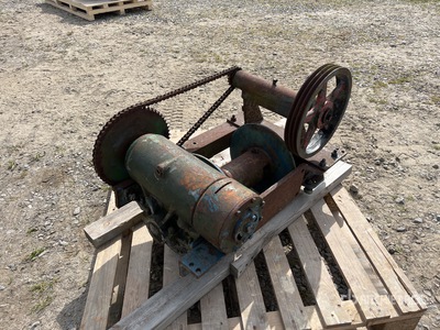 US Army Tulsa Hydraulic winch 20.000 pounds Force Winch