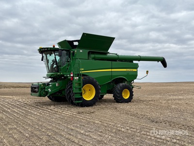 2015 John Deere S680 Cosechadora