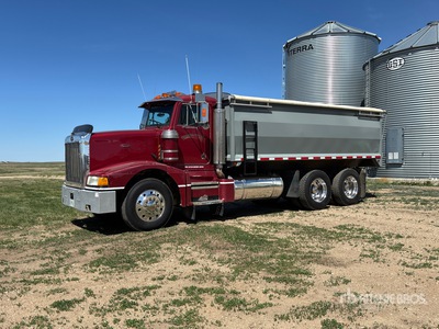 1989 Peterbilt 377 6x4 Grain Truck