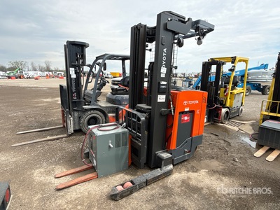 2019 Toyota 9BDRU15 3000 lb Reach Truck