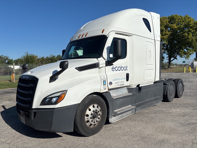 2023 Freightliner Cascadia 125 6x4 T/A Sleeper Truck Tractor