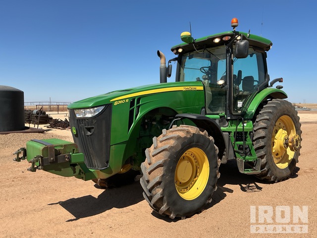 2011 John Deere 8260R 4WD Tractor
