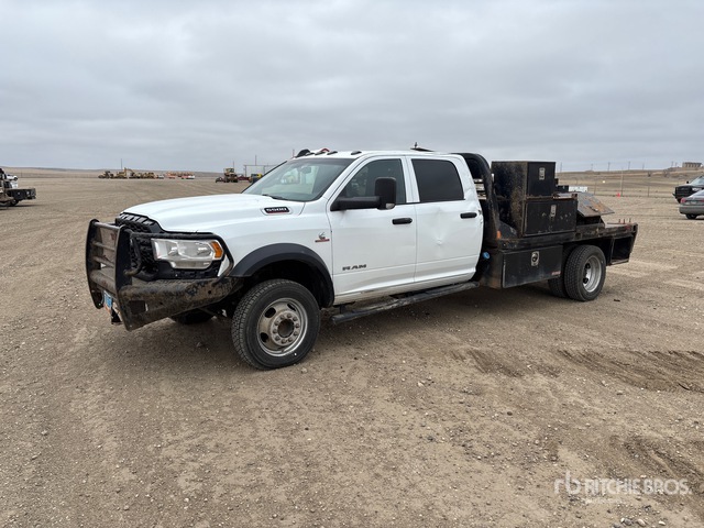 2021 Ram 5500 4x4 Crew Cab Flatbed Truck