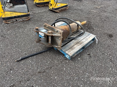 18 in Hydraulic Breaker