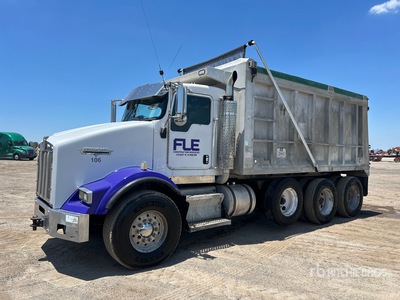 2000 Kenworth T800 8x4 Tri/A Dump Truck