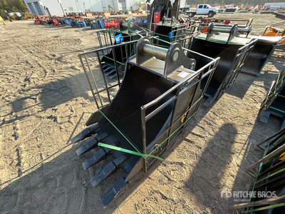 Trojan 200CL 36 in Digging Excavator Bucket - Fits 80mm Cat 320/321/323, Hyundai R210 Komatsu PC200/220, Deere160/200/225 Kobelco SK210, Case 210/225, Doosan DX225