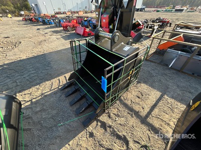 Trojan 200CL 42 in Digging Excavator Bucket - Fits 80mm Cat 320/321/323, Hyundai R210 Komatsu PC200/220, Deere160/200/225 Kobelco SK210, Case 210/225, Doosan DX225