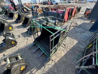 Trojan 120CL 36 in Digging Excavator Bucket - Fits Cat 311, 312, 313, 314 / Kobelco 140, Deere/Hitachi ZX120/135, Case 130/135, Doosan DX140