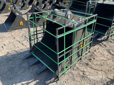 Trojan 120CL 36 in Digging Excavator Bucket - Fits Cat 311, 312, 313, 314 / Kobelco 140, Deere/Hitachi ZX120/135, Case 130/135, Doosan DX140