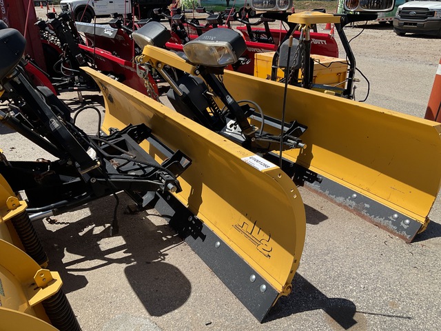 Fisher HD2 90900 9 ft 2 Way Snow Plow Fisher HD2 90900 9 ft 2 Way Snow Plow