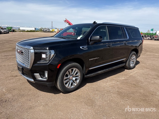 2022 GMC Yukon Denali 4WD SUV