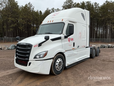2020 Freightliner Cascadia 126 6x4 T/A Sleeper Truck Tractor