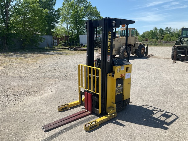Hyster N30XMR3 Electric Forklift