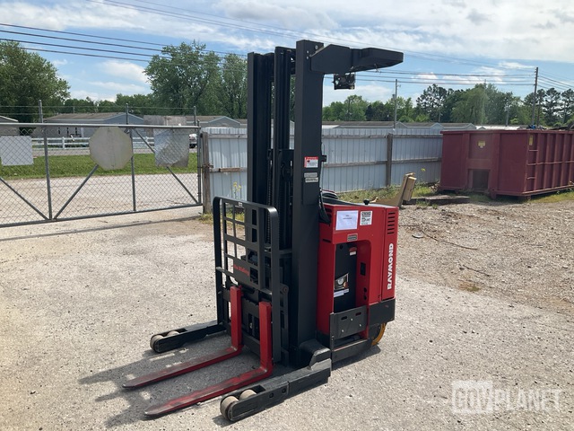 Raymond EASI Electric Forklift