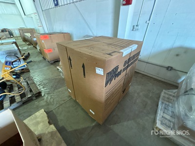 Quantity of (2) 42 In Commercial Barrel Ventilateur