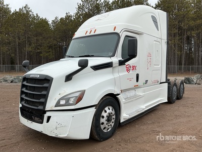 2019 Freightliner Cascadia 126 6x4 T/A Sleeper Truck Tractor