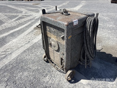 Lincoln 146 A Mobile Soudeuse