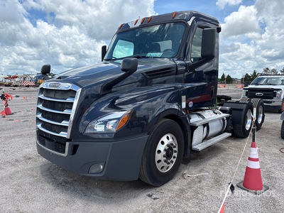 2019 Freightliner Cascadia 126 6x4 T/A Day Cab Truck Tractor