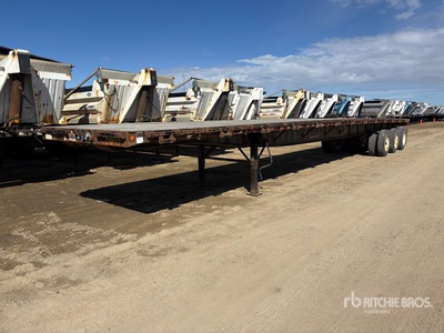 2013 Great Dane 53 ft Tri/A Flatbed Trailer