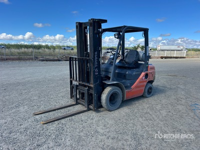 2018 Toyota 8FGU25 4500 lb Forklift