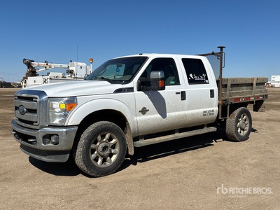 2016 Ford F-350 XLT 4x4 Crew Cab Flatbed Truck