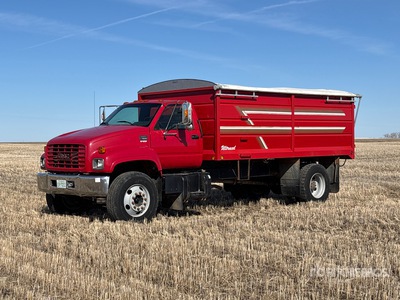 2000 GMC C7500 4x2 Camion à grains