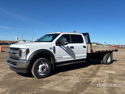 2018 Ford F-550 XLT 4x4 Crew Cab Flatbed Truck