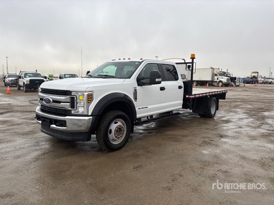2019 Ford F-550 XLT 4x4 Crew Cab Flatbed Truck