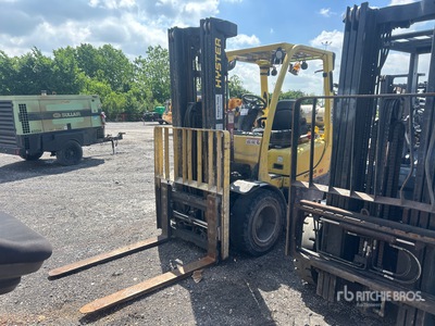 Hyster H6.0FT 5350 lb Pneumatic Tire Forklift