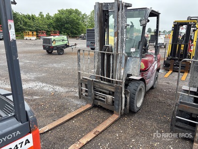 Taylor GT66 5950 lb Heftruck