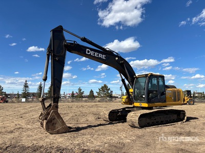 2011 John Deere 200D LC Rupsgraafmachine