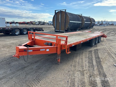 2014 Load Trail PS21 26 ft Tri/A Equipment Trailer