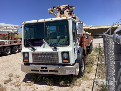 morgan 180sv106 on 2002 Mack 6x4 Concrete Pump Truck