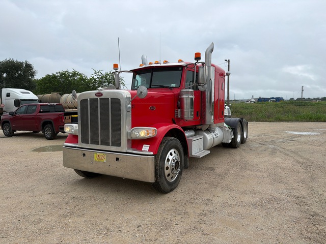 2017 Peterbilt 389 6x4 T/A Sleeper Truck Tractor