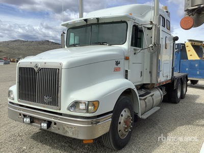 2000 International 9200 6x4 3- Achs Sattelzugmaschine mit Schlafkabine