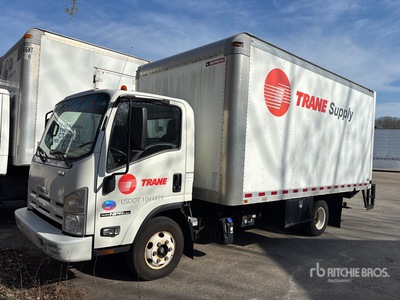 2015 Isuzu NPR HD 4x2 Camion fourgon (Inoperable)