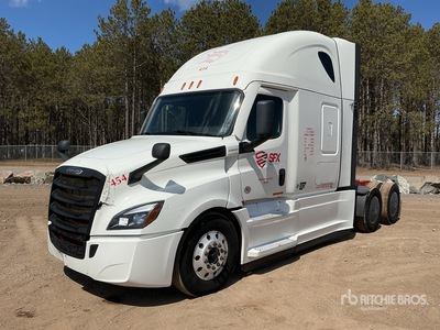 2020 Freightliner Cascadia 126 6x4 T/A Sleeper Truck Tractor