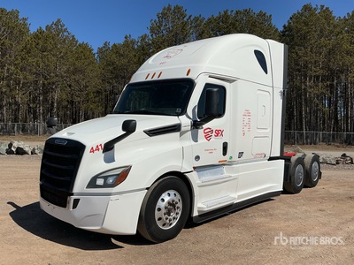 2020 Freightliner Cascadia 126 6x4 T/A Sleeper Truck Tractor