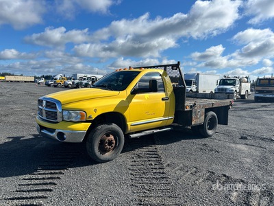 2004 Dodge Ram 3500 4x4 Pritsche-Lkw (Inoperable)