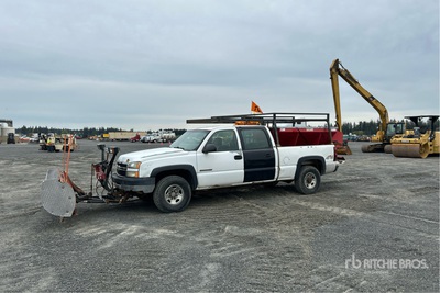2006 Chevrolet Silverado 2500HD LS 4x4 Crew Cab Pickup