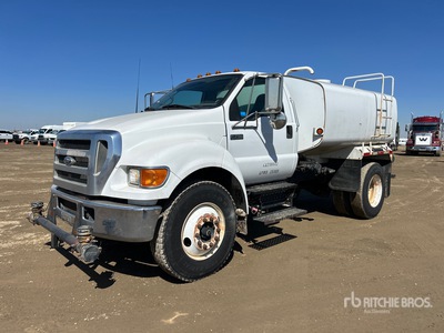 2006 Ford F-750 XL 2200 gal 4x2 Autocarro per acqua