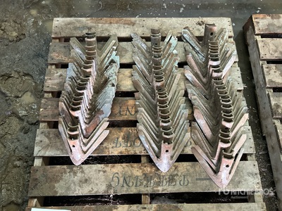 Quantity of (70) Cultivator Shovels